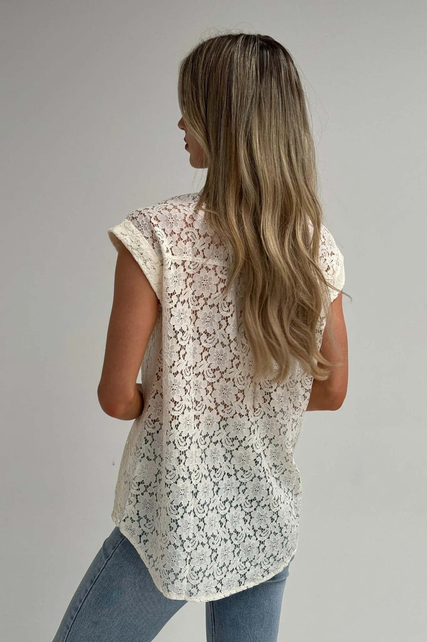 Becca Lace Shirt In Cream