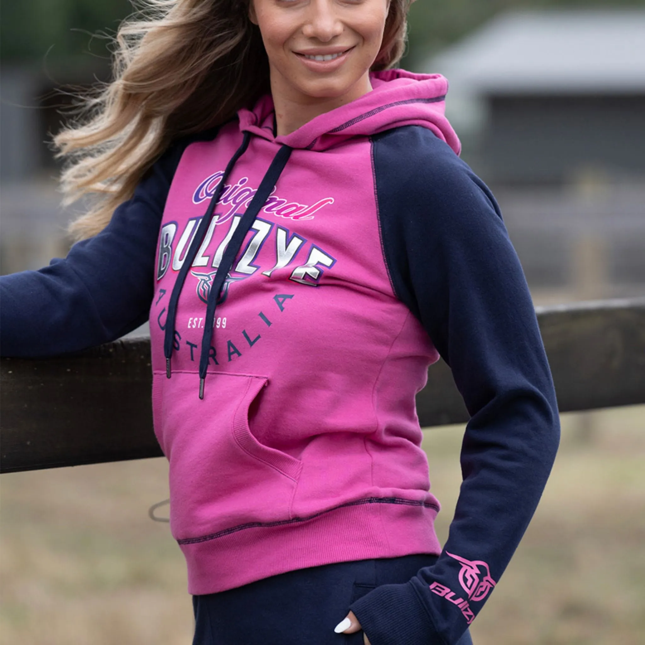 Bullzye Womens Warina Pullover Hoodie