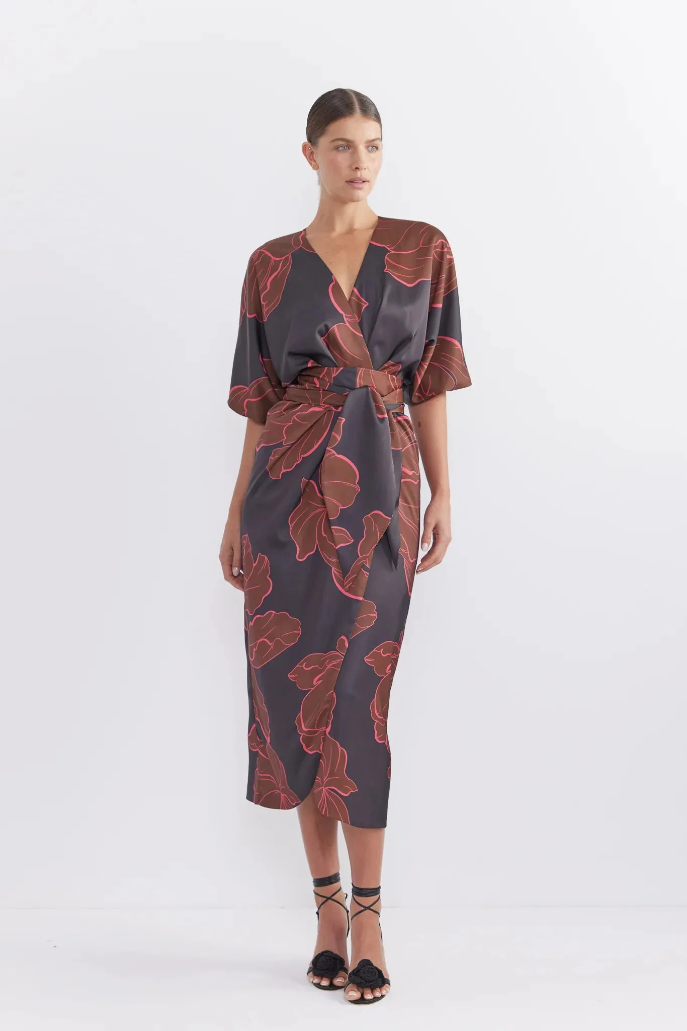 Pasducahs - Farrah Floral Print Wrap Sleeved Midi