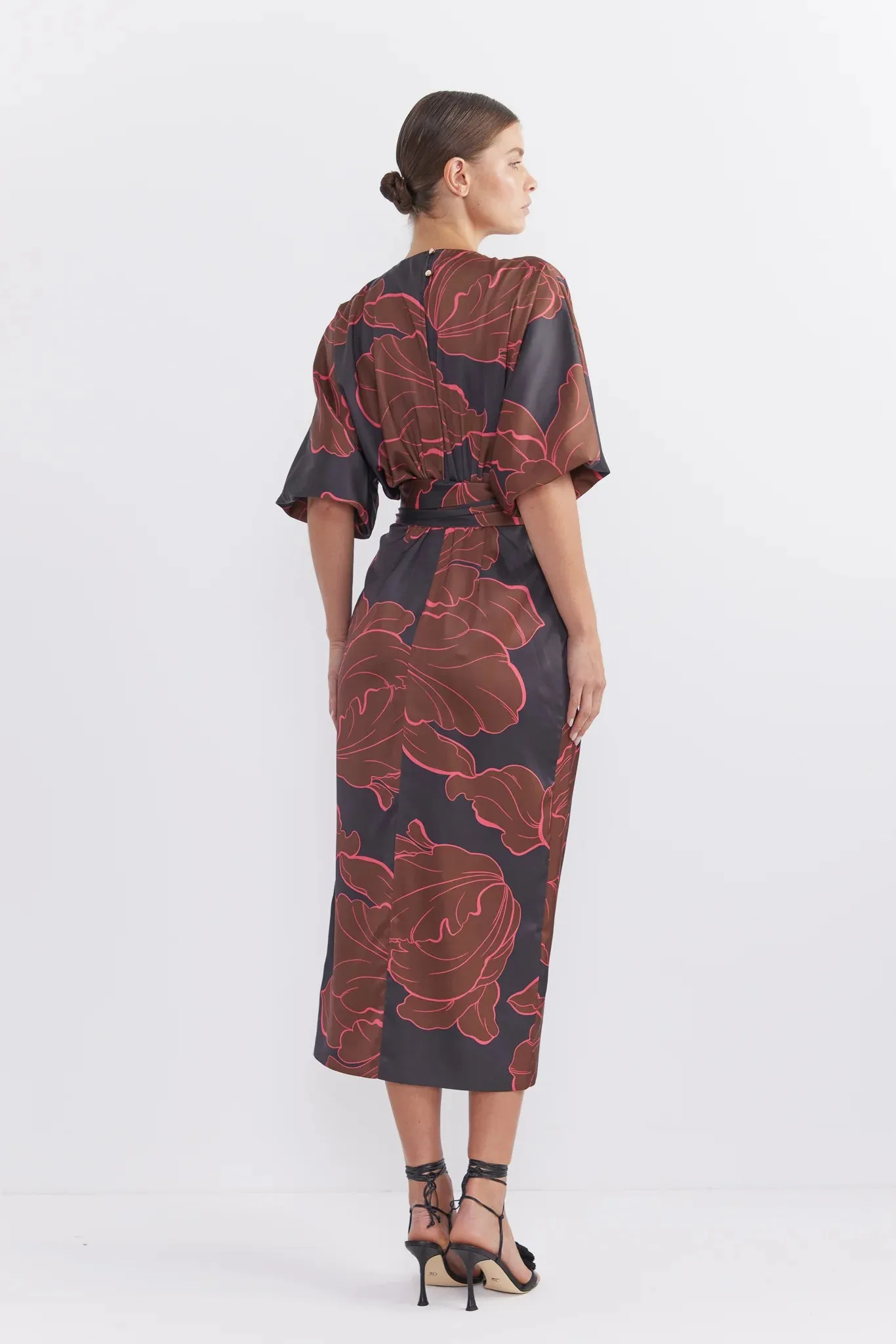 Pasducahs - Farrah Floral Print Wrap Sleeved Midi