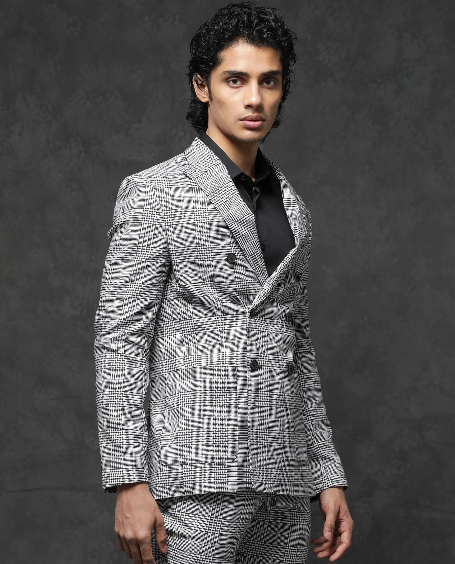 Rare Rabbit Men's Savyy Grey Polyester Viscose Fabric Peak Lapel Button Closure Double Breasted Houndstooth Check Suits