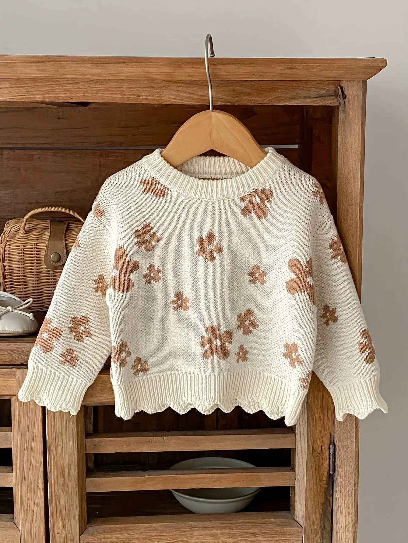 Vibrant Floral Knit Pullover Shirt for Little Girls - Soft, Cozy, and Versatile Autumn Fashion Top for Infants 0-3 Years Old - Easy Care, Breathable, and Adorable Design