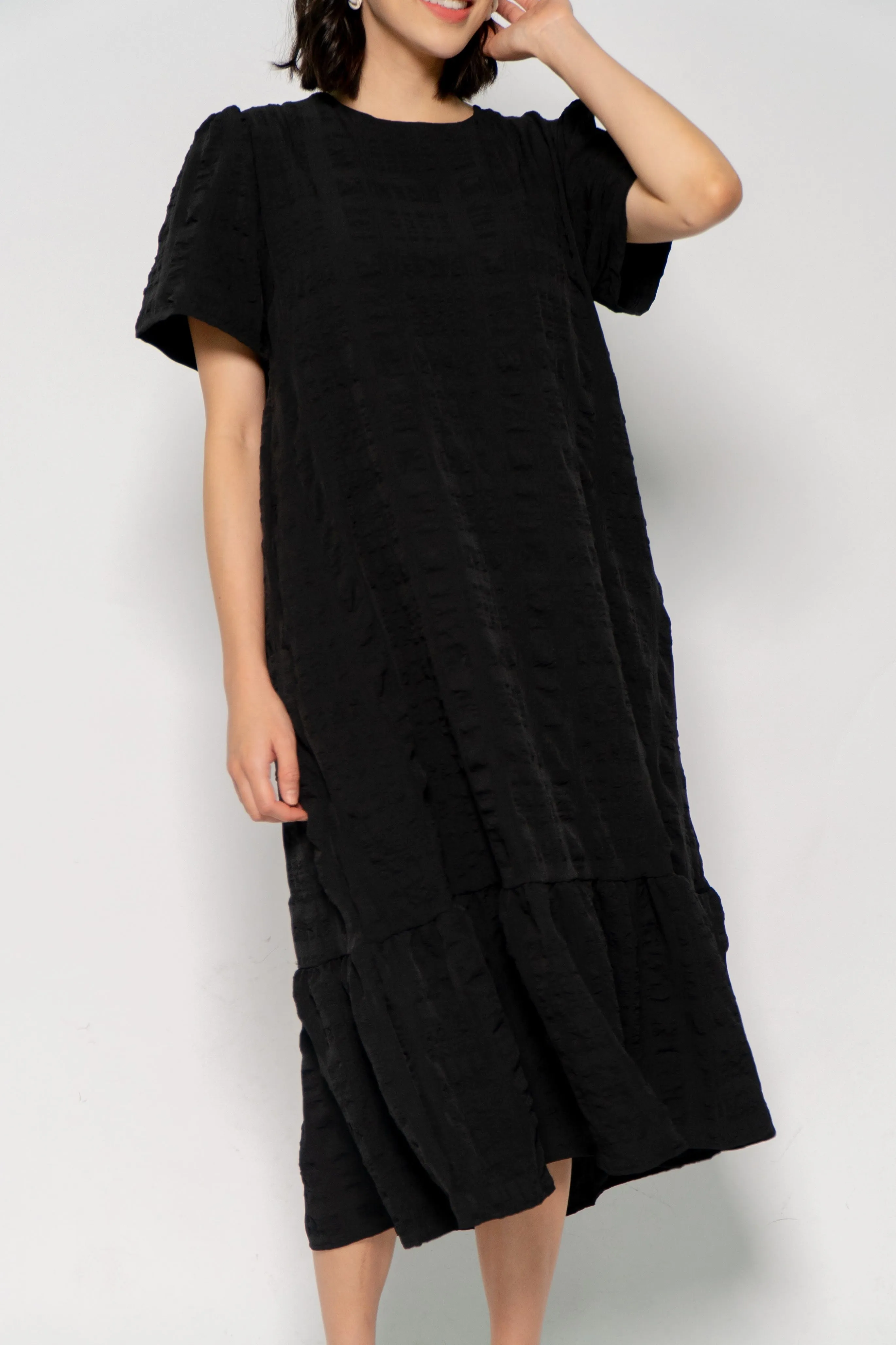 Xing Dress in Black Textured