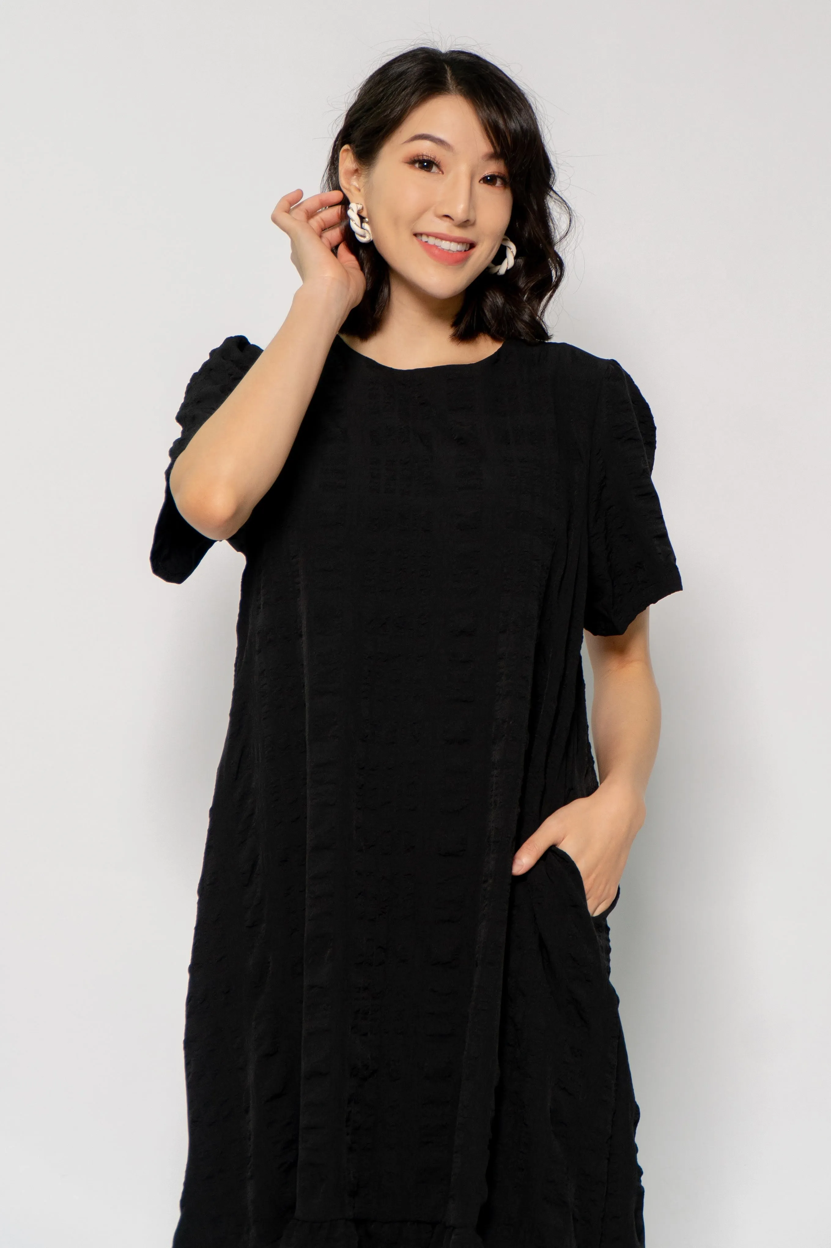 Xing Dress in Black Textured